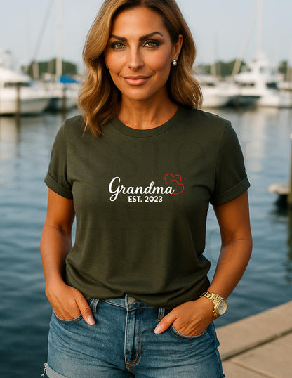 Customizable Grandma T-Shirt – Personalized Birthday Gift | Comfortable Cotton Tee