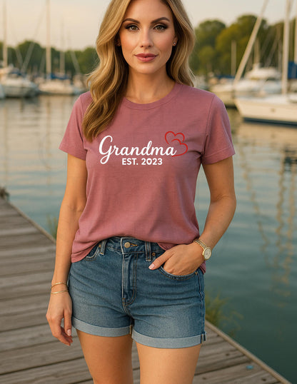 Customizable Grandma T-Shirt – Personalized Birthday Gift | Comfortable Cotton Tee